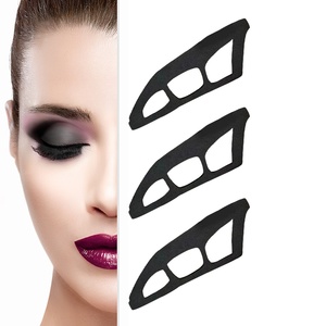 Plantilla Hipoalergénica Ovalada para Sombra de Ojos para Principiantes con Mango de Plástico para Looks de Maquillaje Smoky Eye - Product Image 2