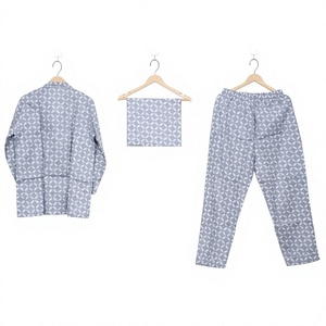 Ensemble de pyjama pour femmes 100% coton, col rabattu, manches longues, imprimé floral, taille élastique, longueur intégrale, toutes saisons, doux et élégant - Product Image 1