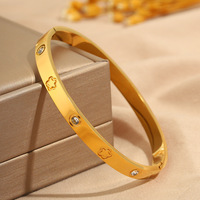 Bracelet en acier inoxydable Mirawell Premium avec incrustations de diamants floraux, design minimaliste résistant à la décoloration, bracelet pour femmes