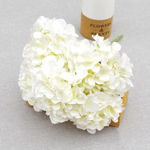 Flores Artificiales de Alta Calidad con 5 Cabezas, Hortensia de un Solo Tallo para Decoración del Hogar, Bodas y Festivales - Product Image 3