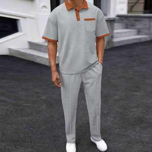 I-0641 Conjunto de Dos Piezas para Hombre, Talla Grande, Cuello con Botones, Diseño de Parches, Manga Corta, Pantalones Casuales Suaves, Alta Calidad, Gran Venta - Product Image 4
