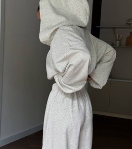 Ensemble de survêtement 2 pièces pour femme : pantalon de jogging uni et sweat à capuche zippé, personnalisable avec logo, confortable - Product Image 5