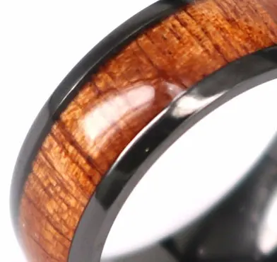 Hohe Qualität und guter Preis Koa Wood Inlay Schwarz Titan Ehering Ring