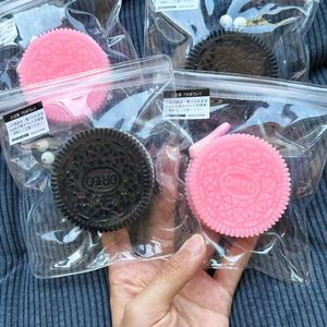 Juguete Blandito Realista de Galleta, Imitación de Snack, Juguete Súper Suave para Apretar, Alivia el Estrés y la Ansiedad - Product Image 1
