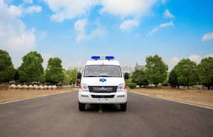 Ambulance neuve SAIC MAXUS 4X2 Diesel manuelle à empattement long, véhicule de transport d'urgence, norme d'émission EURO 5, à vendre en Malaisie - Product Image 2