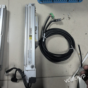 Juego de 2 Controladores IAI SCON-CA-601-CC-0-2 SCON-CB-400WAI-CC-0-2 Usados - Product Image 5