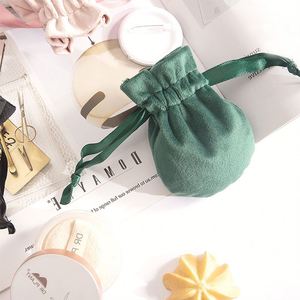 ถุงกำมะหยี่ทรงน้ำเต้าสีพื้น ขนาด 8*10 ซม. สีเขียว ดำ ชมพู มีจำหน่าย สำหรับใส่เครื่องประดับ - Product Image 2