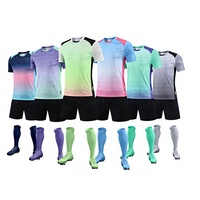 Ensemble de football à séchage rapide 100% polyester, uniforme imprimé, col rond, manches courtes, short, chaussettes, adulte, unisexe, entraînement