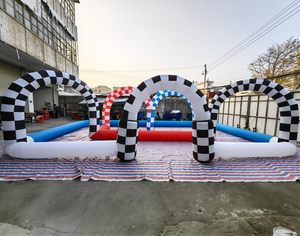 Pista Gonfiabile Personalizzata per Eventi di Go-Kart, Sistema di Barriere Gonfiabili Modulari per Uso Commerciale - Product Image 1