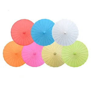 Stokta saf renk 80cm çin kraft el işi kağıdı şemsiye renkli dekoratif kağıt şemsiye DIY olaylar ve düğün için