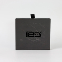 Boîte en papier avec logo doré estampé à chaud, coffret découverte de parfum 2 ml, flacon en verre