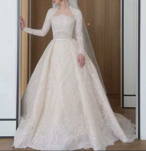 S0119Y Vestido de Novia de Manga Larga con Cuello Redondo y Encaje, Vestido de Novia Vintage Color Marfil con Velo - Product Image 3