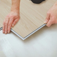 Suelo de vinilo impermeable, tablón de vinilo de plástico LVT, SPC, IXPE, 8mm, 6mm, 5mm, 4mm de espesor para supermercados, escuelas, gimnasios