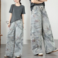 2026 En gros Pantalon en jean à jambe large pour femme, taille haute élastique avec cordon de serrage, imprimé floral Woodland, vert sauge discret, grande taille