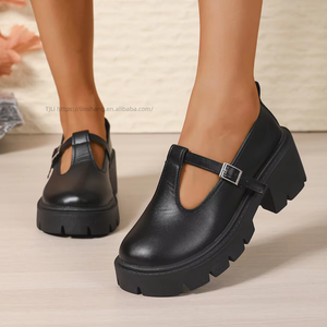 Chaussures à plateforme à talon moyen de style britannique pour femmes, nouvelle collection automne, semelle épaisse, grandes tailles, vente en gros - Product Image 1
