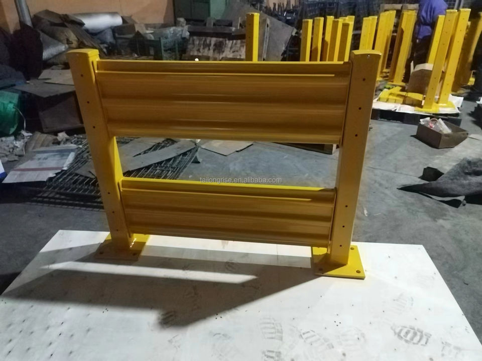 Heavy Duty 3 Rib Engineer Grade Reflective Crash Barrier Indoor ...