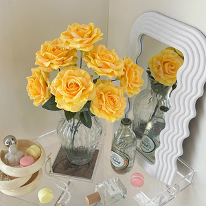 Roses artificielles Cappuccino Rose, bouquet de 7 têtes, fleurs en soie plastifiée gaufrée, pour décoration de mariage et de maison, style moderne - Product Image 2
