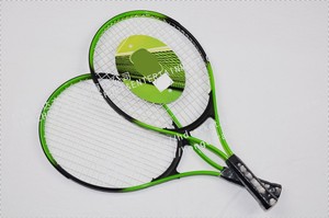 Raquetas de Tenis Mini de Aleación de Aluminio de <span class=keywords><strong>25</strong></span> <span class=keywords><strong>Pulgadas</strong></span> con Diseño Nuevo Personalizado para Niños, Juego de Raquetas de Tenis con 2 Raquetas y 2 Pelotas - Product Image 5