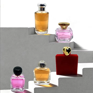 Perfume Floral Formal Unisex en Aerosol <span class=keywords><strong>de</strong></span> 100 ml, OEM ODM, <span class=keywords><strong>Eau</strong></span> <span class=keywords><strong>de</strong></span> Parfum Personalizado, Larga Duración, Ecológico, Lujoso, Portátil, con Caja con Logotipo - Product Image 1