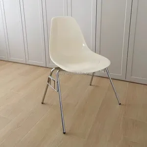 Vente en gros coloré nordique moderne empilable minimaliste ménage maquillage dossier tabouret tulipe en ligne célébrité salle à manger chaise