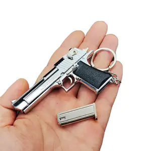 9厘米玩具手枪钥匙扣金属枪钥匙扣逼真木柄沙漠鹰左轮手枪玩具手枪钥匙扣