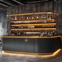 Comptoir de bar en bois moderne pour hôtel, bar à domicile et salon - Design écologique facile à nettoyer en vente