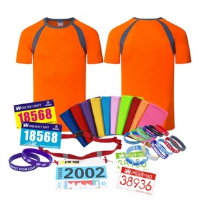 Set de Regalo Promocional de 5 Piezas: Camiseta Deportiva de Poliéster con Logotipo Personalizado para Maratón y Pulsera de Silicona - Product Image 1
