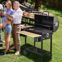 Barbecue moderne haut de gamme en acier et métal, fumoir décalé avec table latérale, barbecue à charbon de bois en forme de tonneau pour l'extérieur