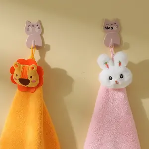 Souvenir créatif en velours corail carré pour enfants, motif animal de dessin animé, avec bordure en fil simple - Product Image 1