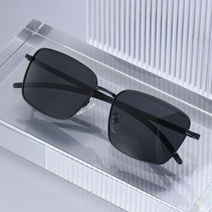 Ks-3828 Gafas de sol polarizadas cuadradas para hombre, lentes Uv400 TAC, montura negra para conducir, pescar, uso al aire libre - Product Image 3