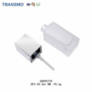 Flacon de fond de teint liquide en verre recyclable, logo personnalisé, flacons carrés pour lotion, flacon de lotion en verre de 35 ml, luxe - Product Image 4