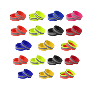 Bandes réfléchissantes pour la course à pied et le cyclisme, haute visibilité EN471, bande élastique réglable pour le bras, bande réfléchissante pour le poignet - Product Image 1