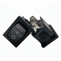 6A250V/10A125V Interrupteur à bascule 3 broches PA66 Matériau Interrupteur à bascule carré Fonction ON-ON Interrupteur à bascule