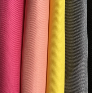 Vente chaude 300d pas cher coton <span class=keywords><strong>Gabardine</strong></span> <span class=keywords><strong>tissu</strong></span> 100% Polyester sergé pour vêtements de travail <span class=keywords><strong>tissu</strong></span> uniforme jouet enfants <span class=keywords><strong>tissu</strong></span> - Product Image 2