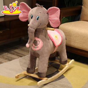 Bezauberndes rosa Einhorn-Schaukel pferd, Plüsch wippe mit Holz sockel für Kinder W16D179 - Product Image 4