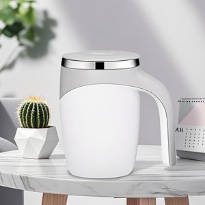 Tasse à lait rotative magnétique en acier inoxydable 304, automatique avec couvercle, tasse thermique intelligente pour l'extérieur, type bouteille isotherme - Product Image 1