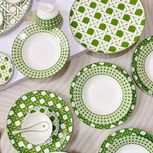 Vente chaude Vert 41pcs Européen De Luxe Bone China Assiette De Fruits et Porcelaine Dîner Ensemble - Product Image 6
