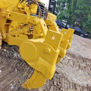 Excavadoras usadas de Japón CAT D7H D7G D7R D5K D5M D5G D6D D6G D6R D7G D8K D8R D60P D51P D155A - Product Image 3