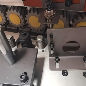 Máquina Automática de Carpintería para el Encolado de Líneas en L, Recubrimiento con Película y Banda de Borde - Product Image 5