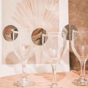 Étiquettes rondes en acrylique pour verres à vin, thème Miel et Douceur, Or, Argent, Or Rose, personnalisées pour cartes de placement de mariage et porte-cartes de table - Product Image 3