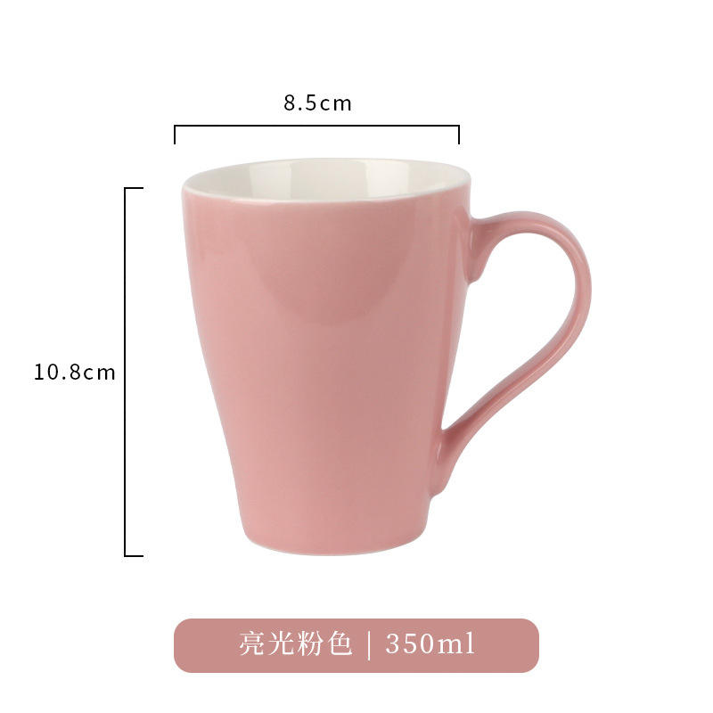 ถ้วยเมลอนสีชมพูเงางาม