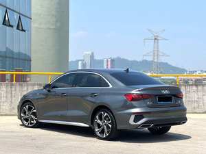 Occasion 2021 <span class=keywords><strong>A3</strong></span> <span class=keywords><strong>Sportback</strong></span> Berline Direction Gauche Sièges en cuir Caméra arrière FWD Barre de toit en alliage d'aluminium R17 Pneu Essence Automatique - Product Image 4