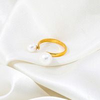 Bague ouverte en acier inoxydable plaqué or 18 carats haut de gamme perle d'eau douce à la mode Double bande pour les femmes excellente idée cadeau