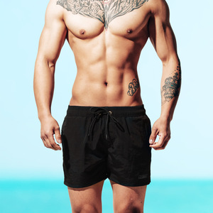 กางเกงขาสั้นกีฬาวิ่งออกกำลังกายสำหรับผู้ชายแบบขายส่ง ผ้าทึบ กันน้ำ ระบายอากาศได้ดี เป็นมิตรกับสิ่งแวดล้อม แห้งเร็ว - Product Image 6