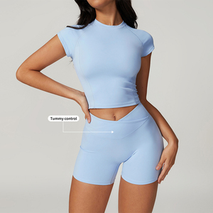 Nouveau Eco Friendly 2PCS Shorts Yoga Set Custom Crop Top Gym et Cross Waist Scrunch Active Shorts Summer 2PCS Gym Clothing - Product Image 2