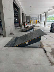 Cố định kéo thủy lực nâng <span class=keywords><strong>Dock</strong></span> leveler 10 tấn Đôi Xi lanh xe tải đoạn đường nối tải xe nâng văn phòng phẩm Kho Giá - Product Image 4