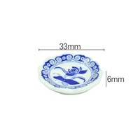 Assiette miniature en résine bleue et blanche à l'échelle 1/12, accessoires de cuisine pour maison de poupée, modèle de jouet de simulation de dîner