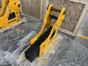 Disjoncteur hydraulique de type latéral SOOSAN SB30 avec pièces de rechange de boîte à outils de cylindre Nitogene-Garantie d'un mois - Product Image 4