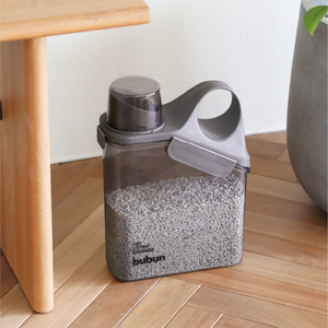 ภาชนะเก็บทรายแมวแบบมีฝาปิดแน่นสนิท ไร้กลิ่น ใช้งานได้ยาวนาน พร้อมที่ตัก - Product Image 2