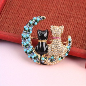 Broche de luxe en forme de chat dans la lune pour femmes et hommes, accessoires de bijoux exquis avec strass - Product Image 6